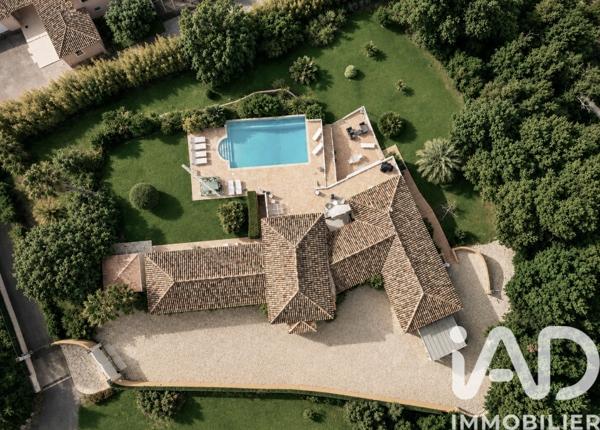 Maison à vendre 7 pièces 298 m² Grimaud