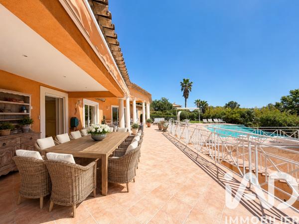 Maison à vendre 7 pièces 298 m² Grimaud
