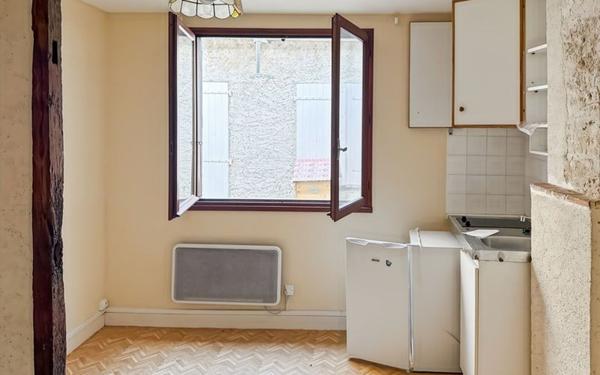 Immeuble à vendre    2 pièces •  Lectoure
