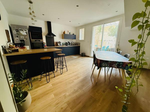 MAISON 7 PIÈCES AVEC EXTERIEUR