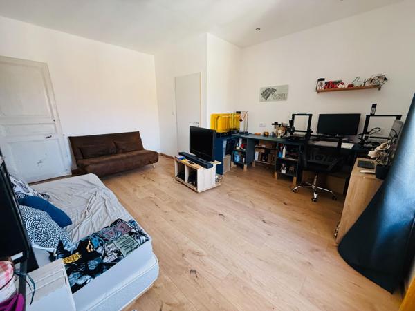 MAISON 7 PIÈCES AVEC EXTERIEUR