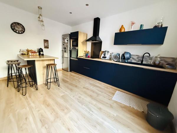 MAISON 7 PIÈCES AVEC EXTERIEUR