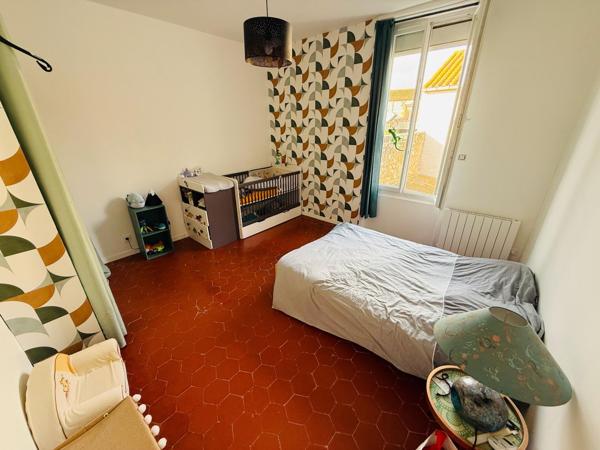 MAISON 7 PIÈCES AVEC EXTERIEUR