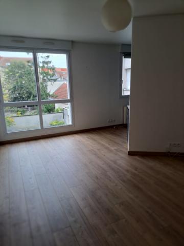 APPARTEMENT T2 AVEC PARKING SECURISE - SECTEUR CERNAY