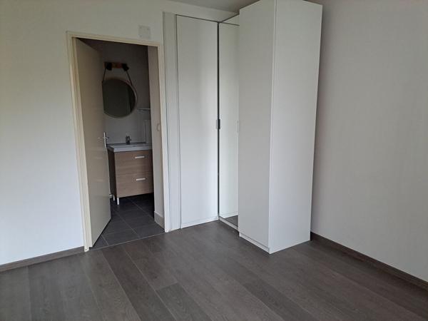 APPARTEMENT T2 AVEC PARKING SECURISE - SECTEUR CERNAY