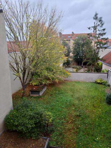 APPARTEMENT T2 AVEC PARKING SECURISE - SECTEUR CERNAY