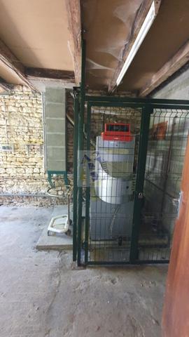 Vente maison de village St Amant De Bonnieure (16230), 130.00m² avec 6 pièce(s) dont 4 chambre(s) sur 900.00m² de terrain. Agence Allard Brimeaud