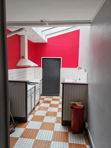 Vente maison de ville Chauvigny (86300), 121.00m² avec 7 pièce(s) dont 4 chambre(s) sur 112.00m² de terrain. La Bruyere Immobilier