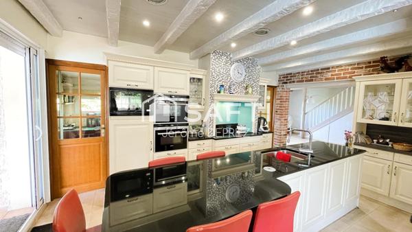 Maison 7 chambres sur près de 5000m² de verdure