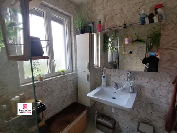 TRUN (61160) maison   5 pièces,  103  m2 environ,  4 chambres, 1 bureau  PRIX  168 000  honoraires 5% inclus à la charge de l'acquéreur, soit 160 000 hors honoraires