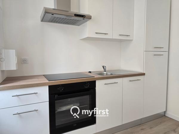 Toulon (83200) Studio entièrement refait à neuf.