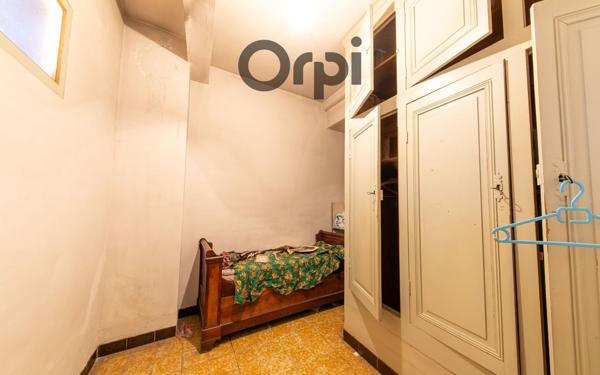 Maison à vendre    2 pièces • 250 m2 Néfiach