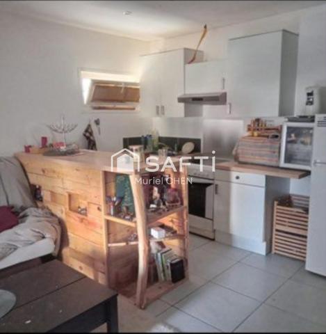 LUNEL-VIEL Maison de village 110m2, cour, garage