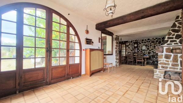 Maison traditionnelle 7 pièces de 200 m² à Tourrettes-sur-Loup (06140)