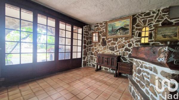 Maison traditionnelle 7 pièces de 200 m² à Tourrettes-sur-Loup (06140)