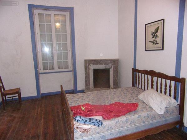 Château à vendre à Saint-Denis-de-Gastines en Mayenne (53500), ref : 53047/97