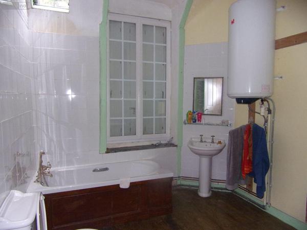 Château à vendre à Saint-Denis-de-Gastines en Mayenne (53500), ref : 53047/97