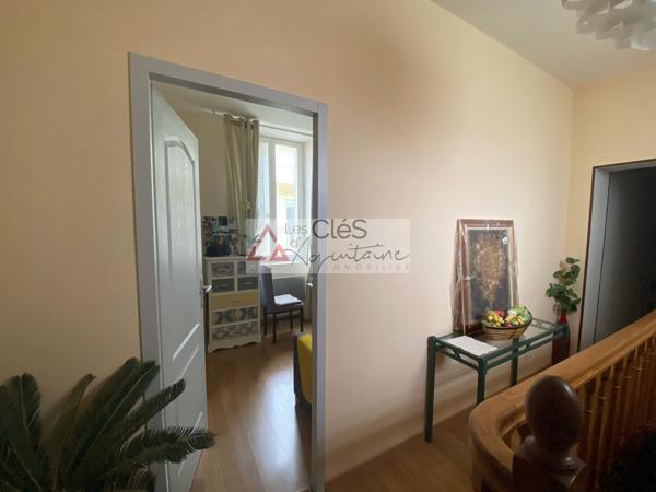 Maison 6 pièce(s) 3 chambre(s) 110 m²