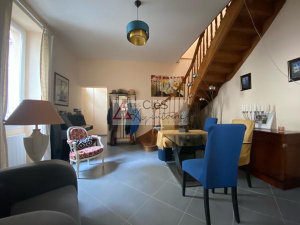 Maison 6 pièce(s) 3 chambre(s) 110 m²