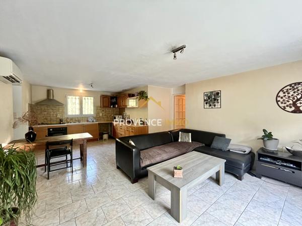 Eyguières (13430) Villa 91m² - Plain pied - 3 chambres - Terrain de 985m²