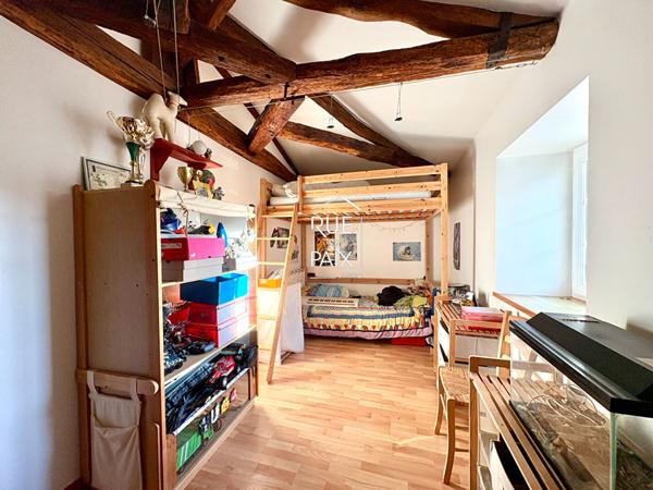 86190 MAILLE Maison Maille 5 pièce(s) 186.64 m2