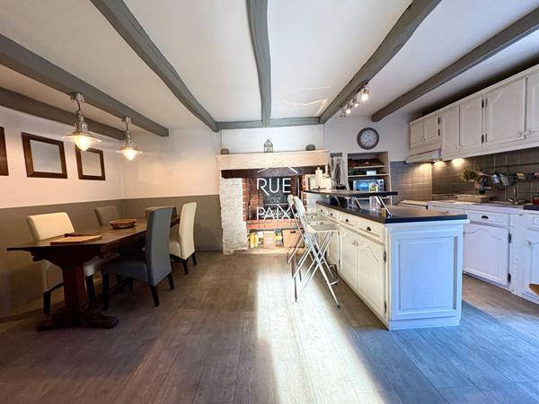 86190 MAILLE Maison Maille 5 pièce(s) 186.64 m2