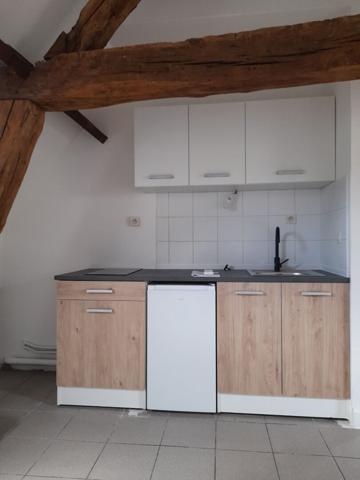 STUDIO 32m² TRIE CHATEAU