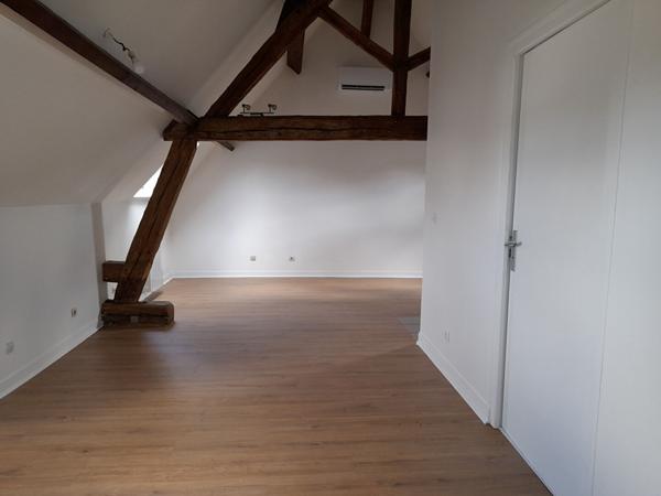 STUDIO 32m² TRIE CHATEAU