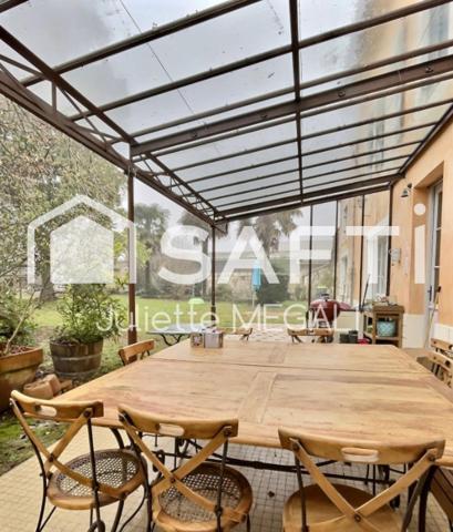 Demeure Bourgeoise de 450m2 et son parc de 2000m2.