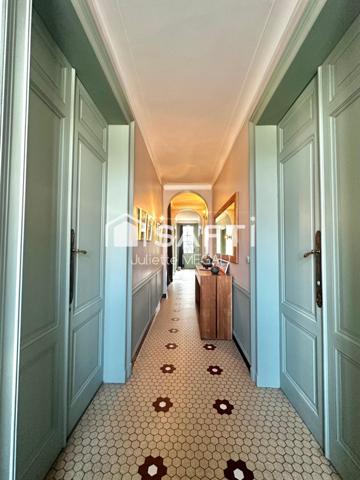 Demeure Bourgeoise de 450m2 et son parc de 2000m2.