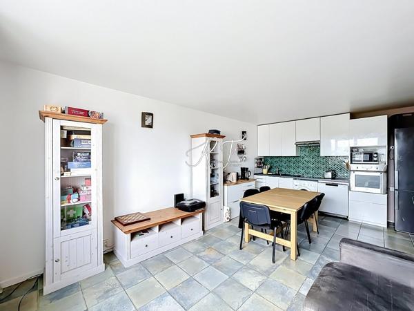 au dernier étage, 4 pièces 66m² avec 3 chambres