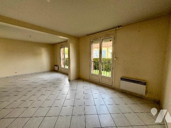 APPARTEMENT EN REZ DE CHAUSSE AVEC GARAGE ET STATIONNEMENT