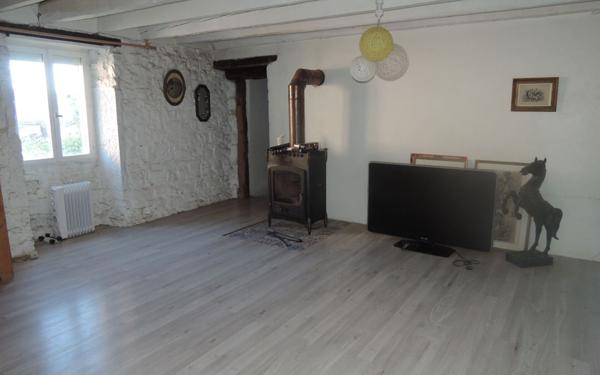 Maison à vendre    4 pièces •  Tenay