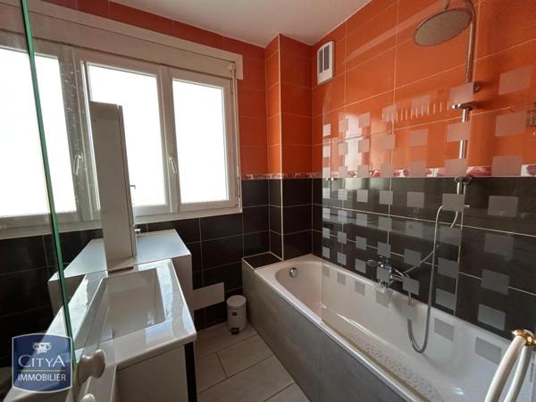 Appartement à louer 4 pièces 81.95m²