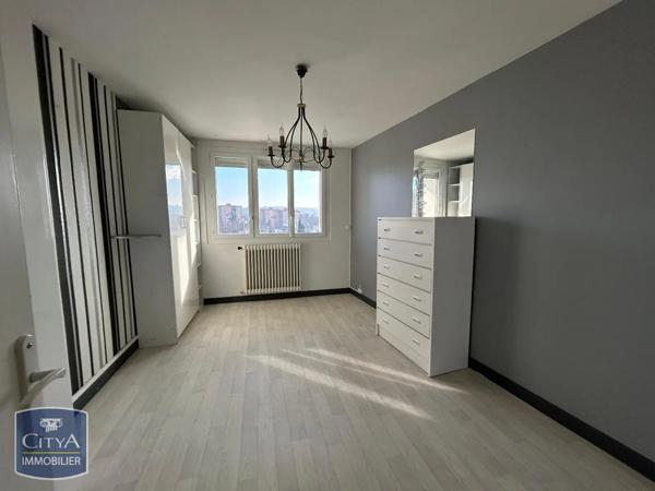 Appartement à louer 4 pièces 81.95m²