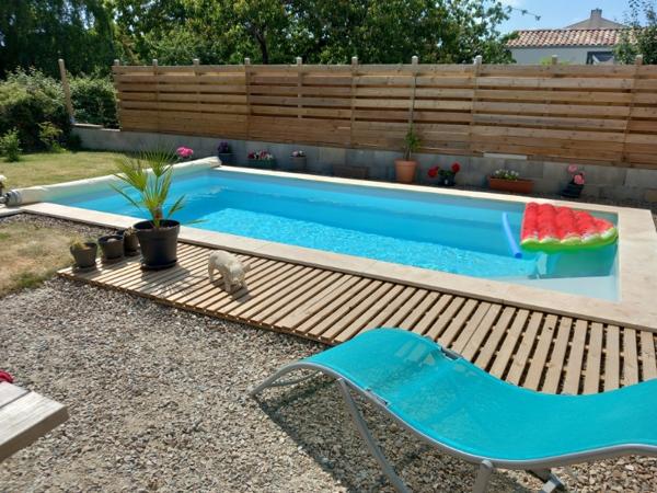 MAISON RÉCENTE AVEC PISCINE