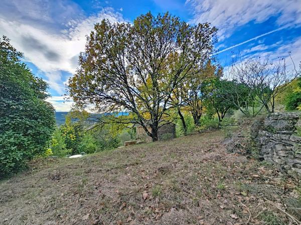 Terrain de loisir de 3 510 m² avec mazet et vue dominante – Bédarieux