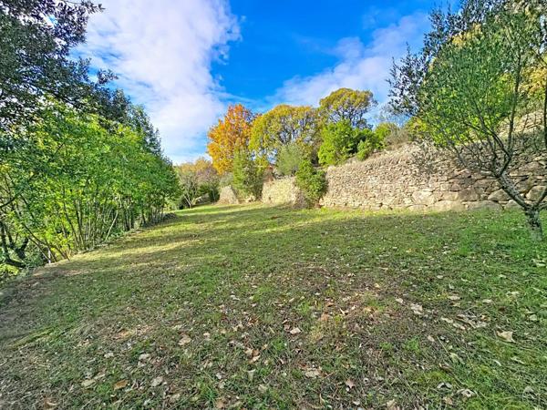 Terrain de loisir de 3 510 m² avec mazet et vue dominante – Bédarieux