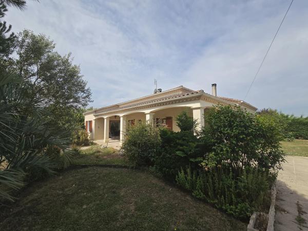 Maison moderne avec 3 chambres, jardin et piscine