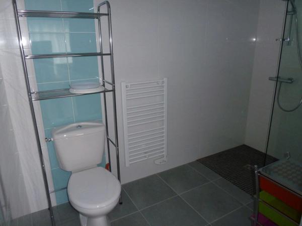 STUDIO meublé en parfait état Proche CENTRE VILLE, FAC et ECOLE d'INFIRMIERES à La ROCHE sur YON