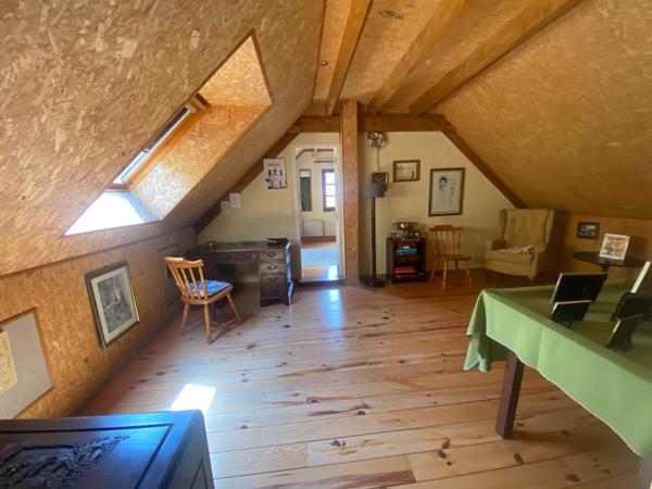 A 3 minutes du rond point du Drauzou, Maison spacieuse proche de Figeac.