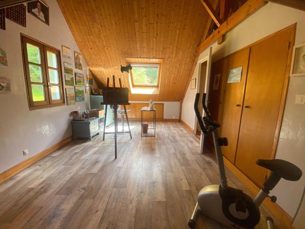 A 3 minutes du rond point du Drauzou, Maison spacieuse proche de Figeac.