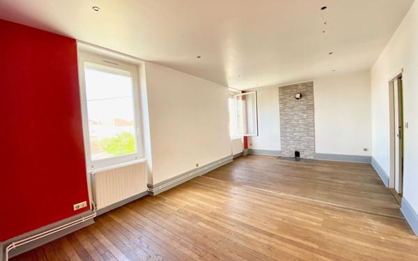 Appartement à louer    3 pièces •  Le Creusot
