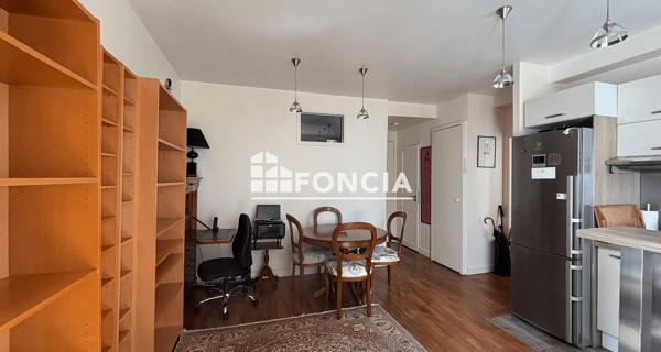 Location Appartement meublé 2 pièces 38.01 m² - Paris 75018