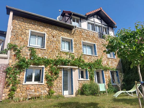 CHAVILLE, Rive Droite * limite Sèvres - Maison familiale avec possibilité appartement indépendant. €949 000 ** - Référence 625-CS