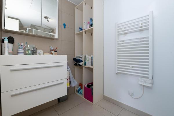 Bandol.T2 sécurisé avec grande terrasse aperçu mer