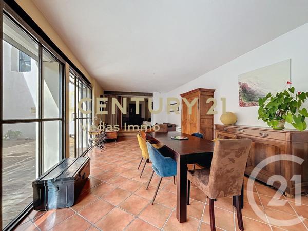 Maison à vendre  7 pièces - 205 m2 ST JEAN DE VEDAS - 34