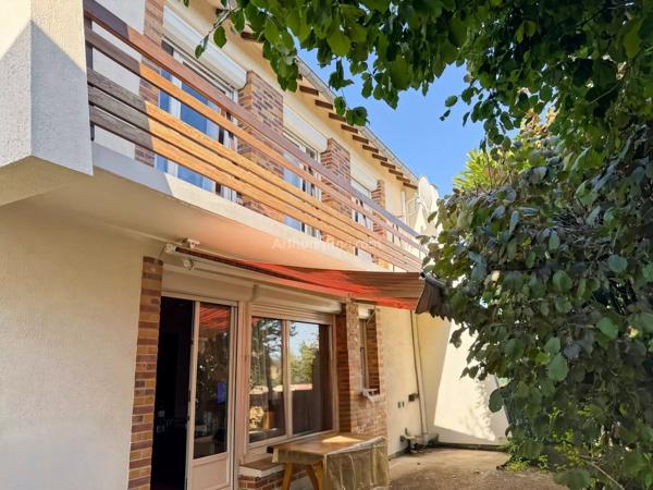 Vente                                                      Maison
                        
                     5 pièces                      100 m2                     à Thorigny-sur-Marne
