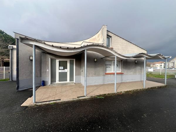 Local commercial Bruguieres 110 m2