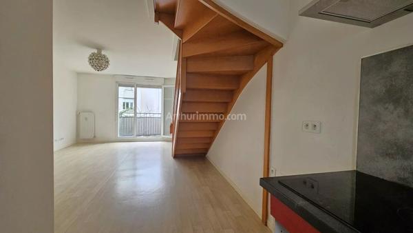 Vente                                                      Appartement
                        
                     3 pièces                      54 m2                     à Leuville-sur-Orge